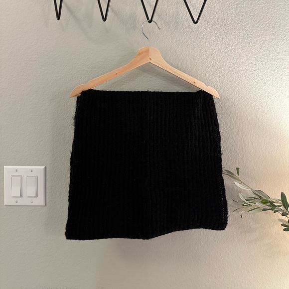 Infinity Scarf - Picture 2 of 3